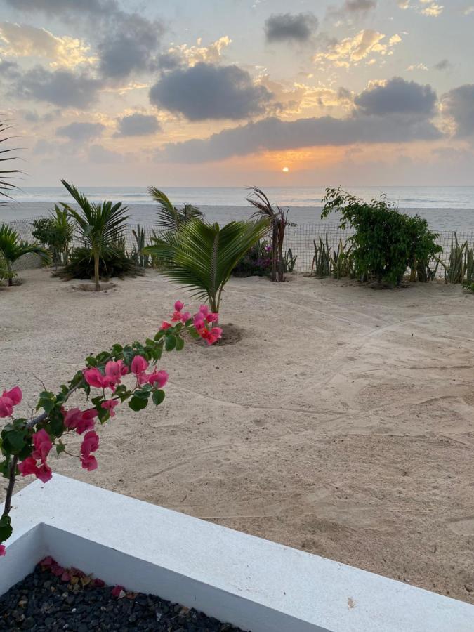 Villa Alfredo Marchetti Nº13 A Suites On The Beach, Praia De Chaves, Boa Vista Rabil Kültér fotó